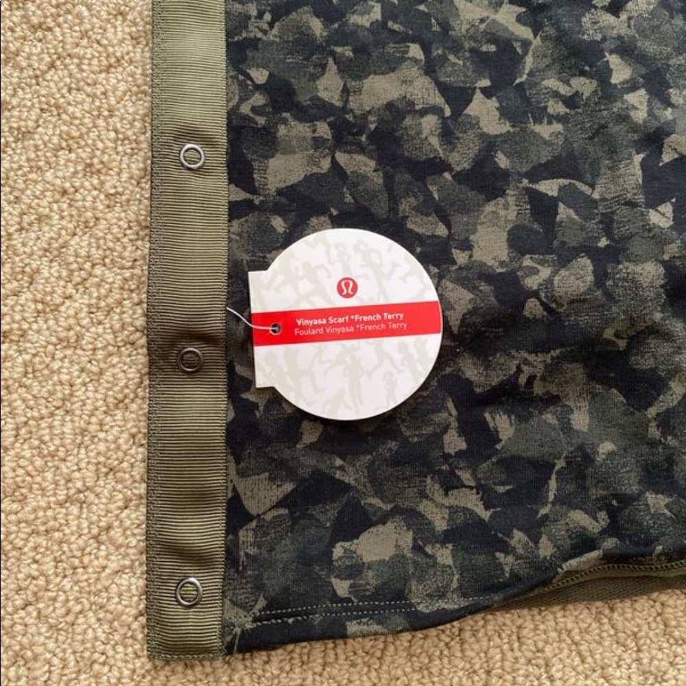 NWT Lululemon Vinyasa Scarf French Terry - Picture 2 of 4